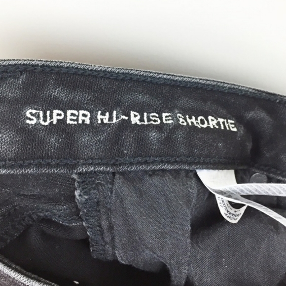 American Eagle High Waisted Shorts size 0 - Picture 3 of 4